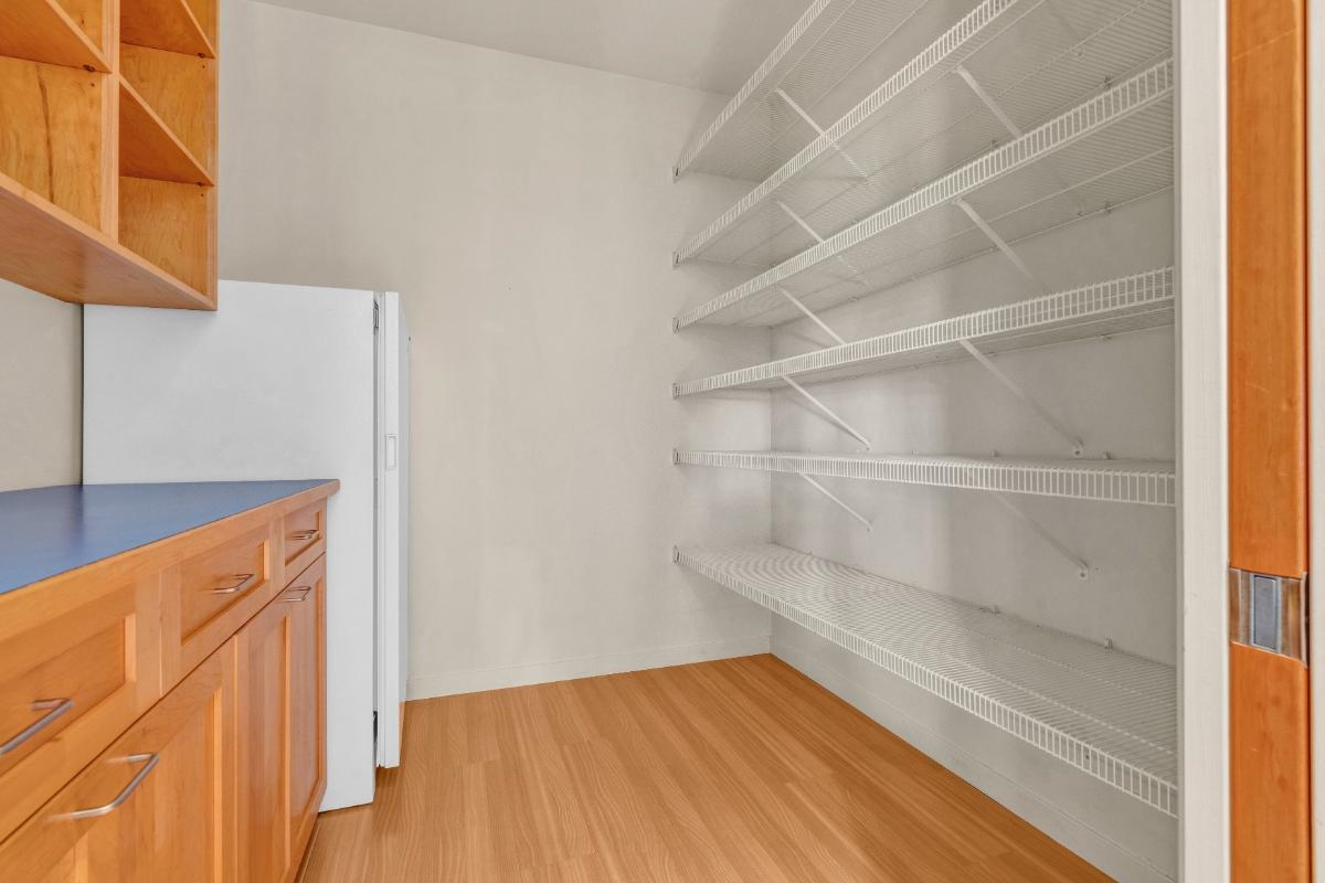 Loft / Bonus Room Photo of 4893 Sunshine Coast Highway, Sechelt, BC