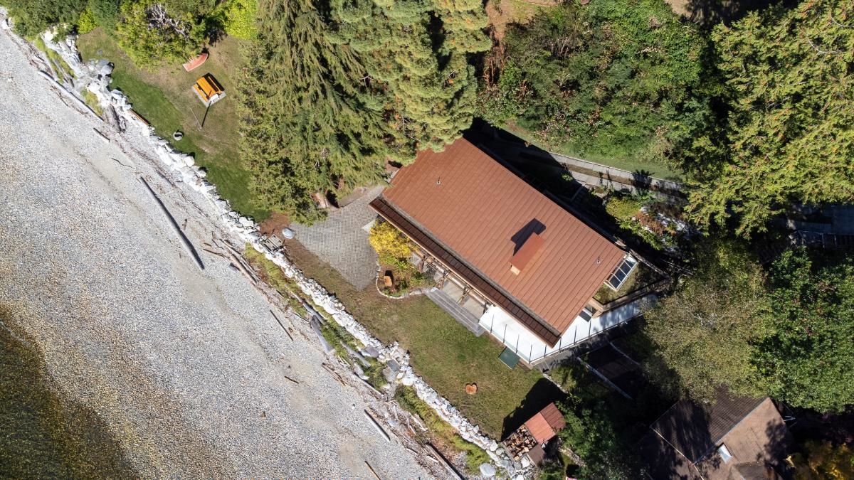 Outdoor Kitchen Photo of 4893 Sunshine Coast Highway, Sechelt, BC
