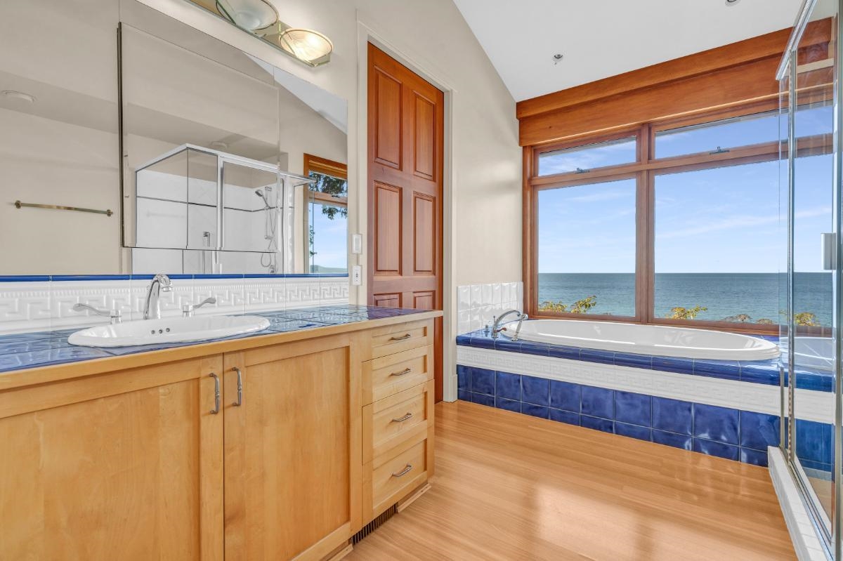 Staircase Photo of 4893 Sunshine Coast Highway, Sechelt, BC