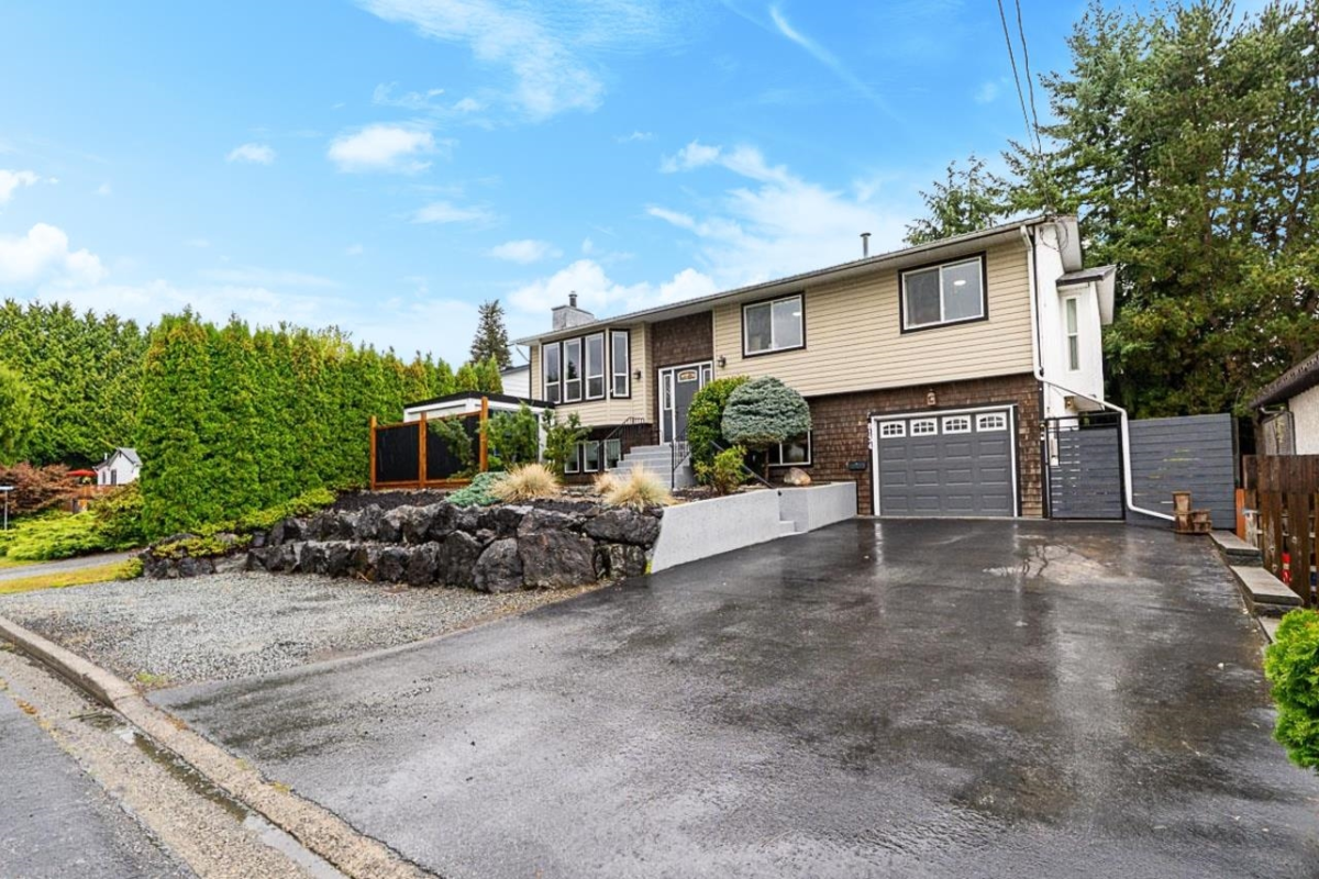 Exterior Front Photo of 8134 Philbert Street, Mission, BC