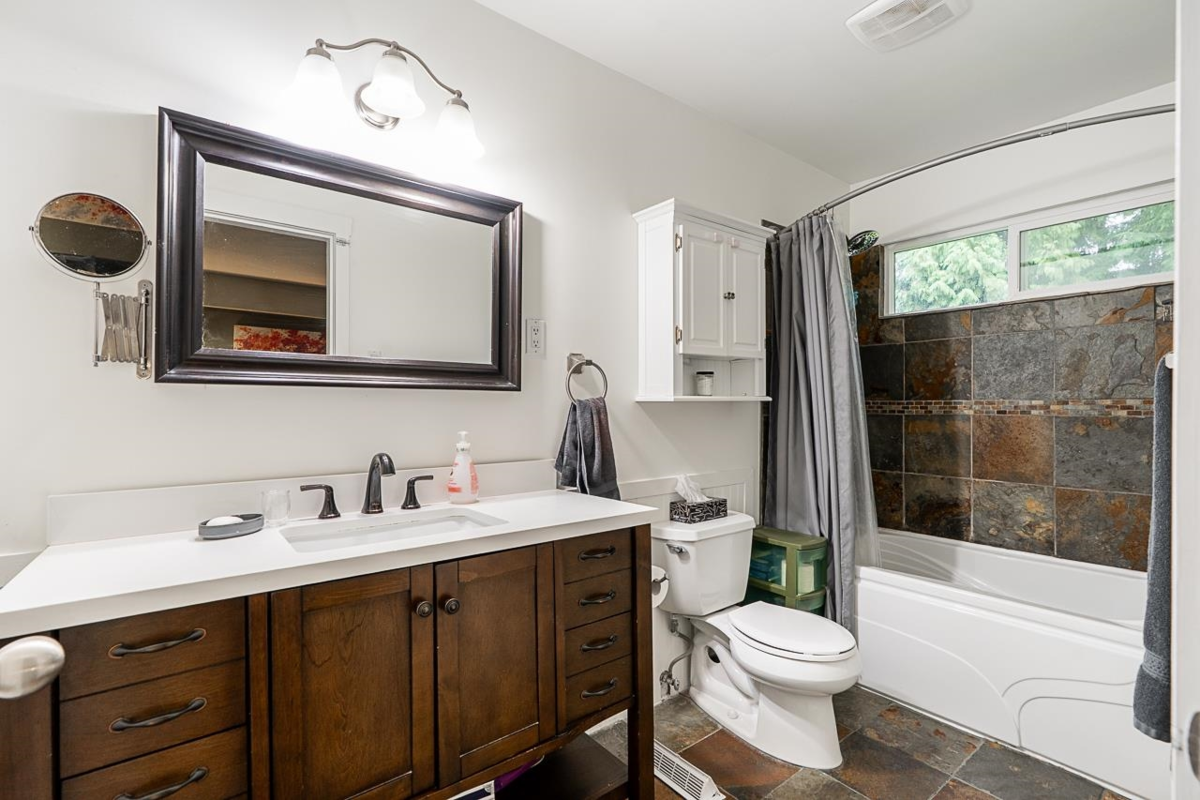 Guest Bathroom Photo of 8134 Philbert Street, Mission, BC