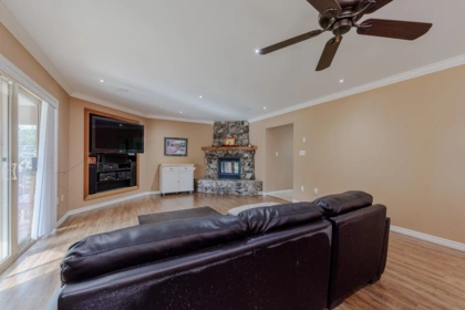 Breakfast Nook Photo of 13474 67 Avenue, Surrey, BC