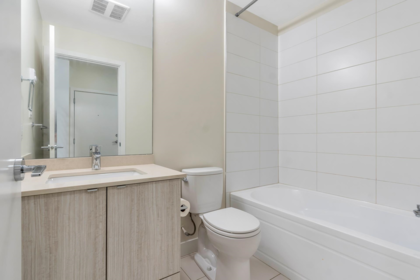 111 6438 195a Street, Surrey, BC, Surrey — Apartment/Condo for sale