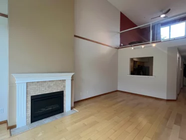 305 1468 Pemberton Avenue, Squamish, BC, Squamish — Apartment/Condo for sale