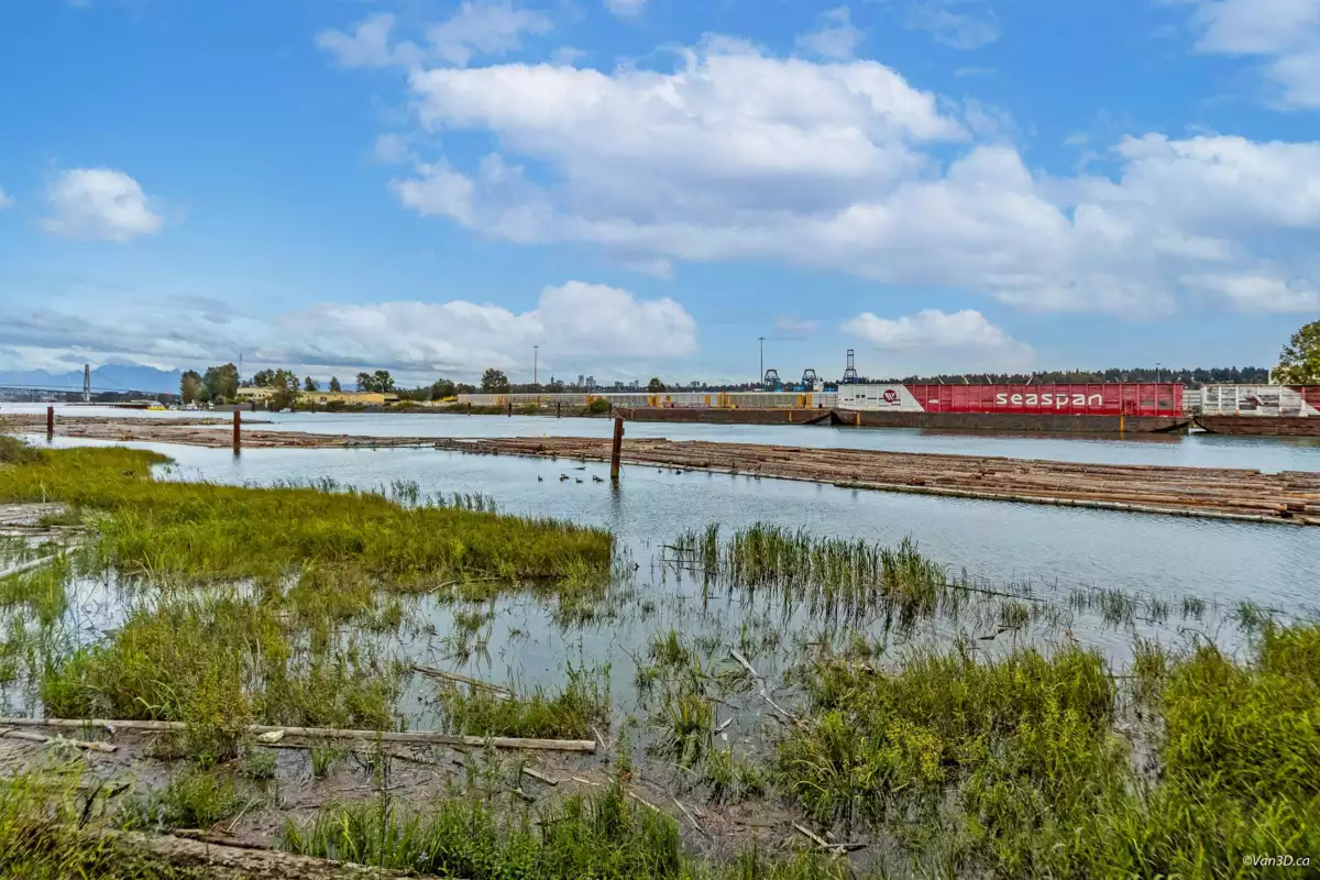 Community Amenities Photo (Clubhouse) of 412 260 Salter Street, New Westminster, BC