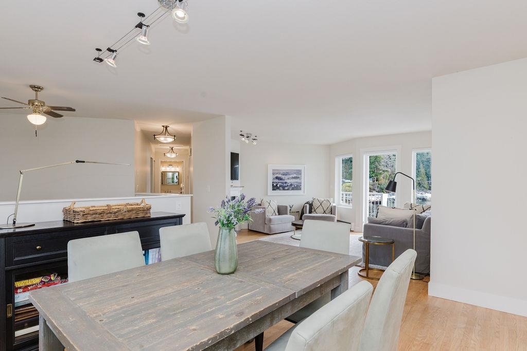Kitchen Island Photo of 5620 Mintie Road, Halfmoon Bay, BC