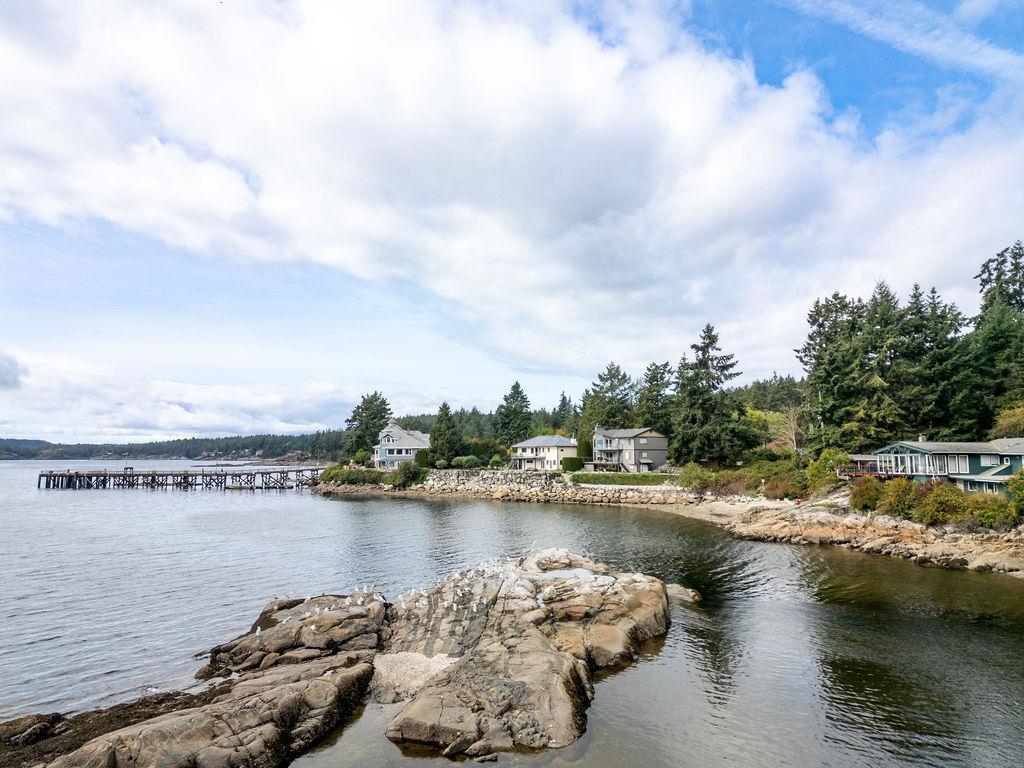 Living Room Photo of 5620 Mintie Road, Halfmoon Bay, BC