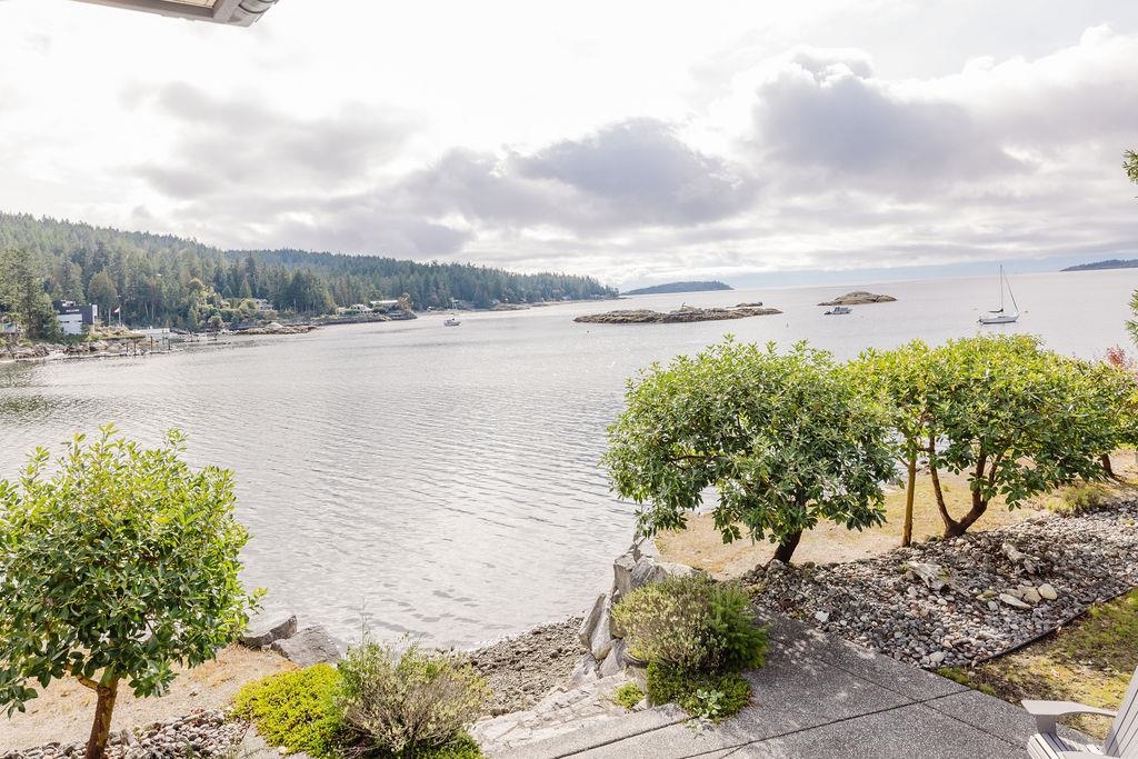 Loft / Bonus Room Photo of 5620 Mintie Road, Halfmoon Bay, BC