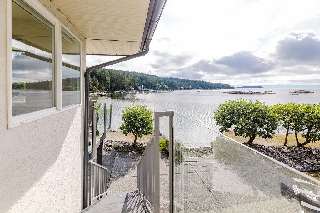 Office / Den Photo of 5620 Mintie Road, Halfmoon Bay, BC