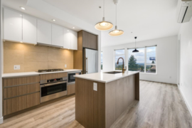 405 516 Foster Avenue, Coquitlam, BC