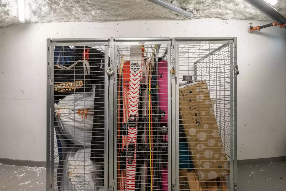 Backyard Photo of 302 37881 Cleveland Avenue, Squamish, BC