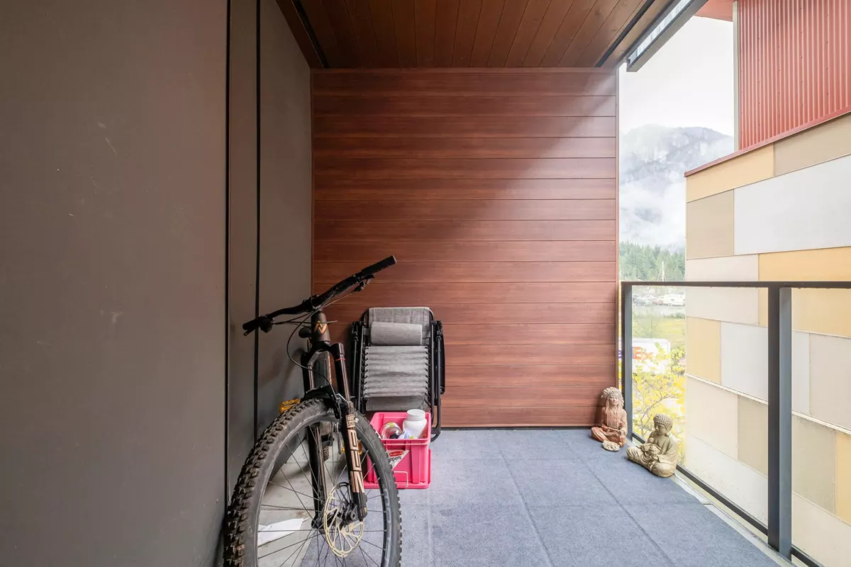 Basement Recreation Room Photo of 302 37881 Cleveland Avenue, Squamish, BC