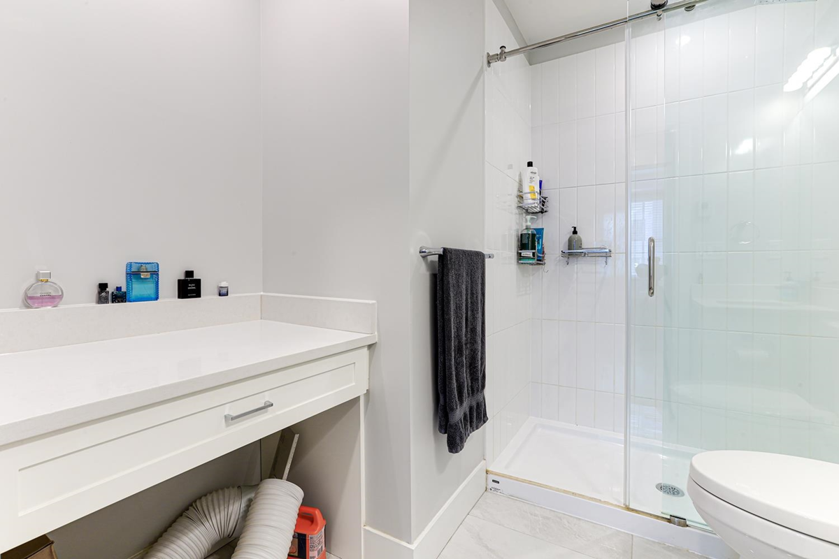 Hallway Photo of 4207 2180 Kelly Avenue, Port Coquitlam, BC