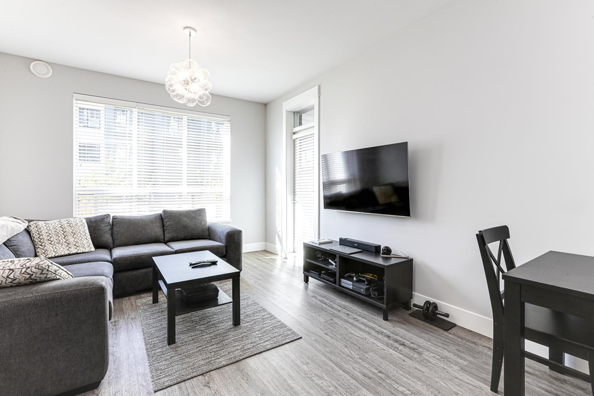 Kitchen Island Photo of 4207 2180 Kelly Avenue, Port Coquitlam, BC