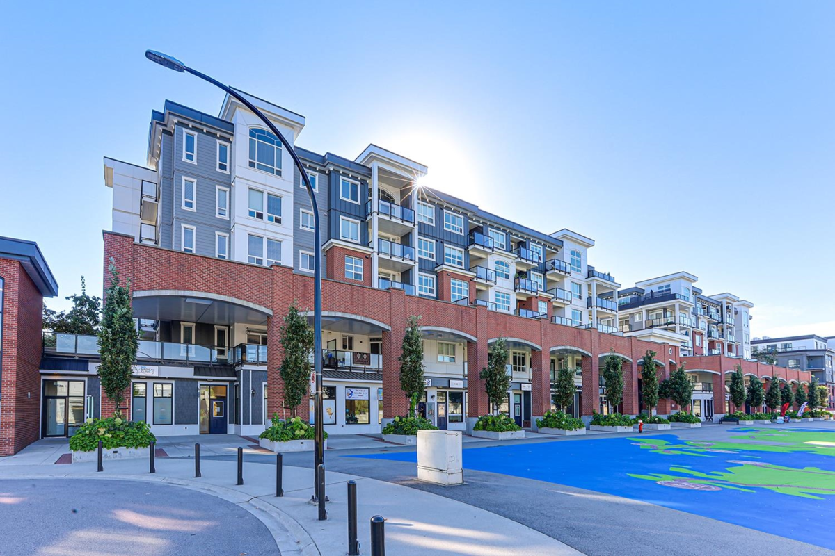 Living Room Photo of 4207 2180 Kelly Avenue, Port Coquitlam, BC