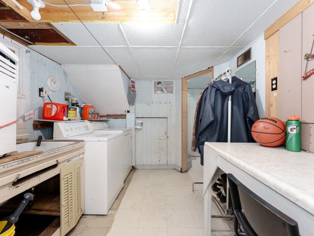 Bedroom 3 Photo of 334 Arbutus Street, New Westminster, BC