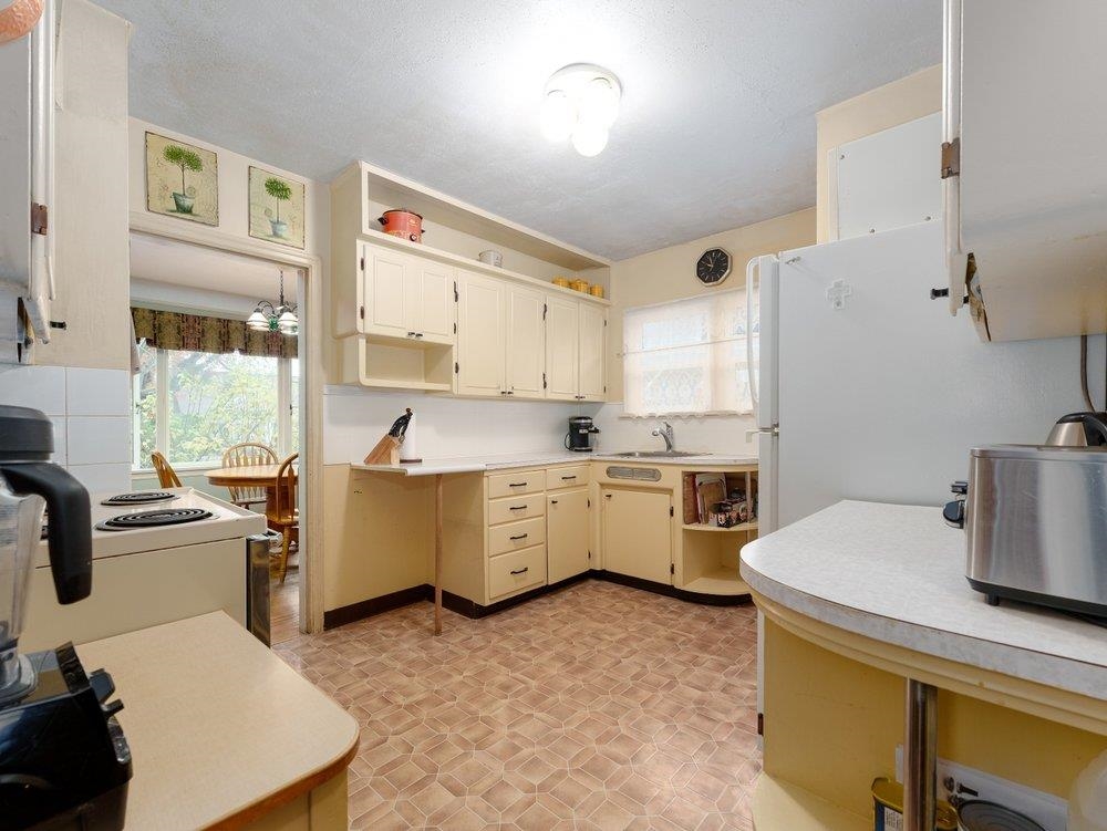 Primary Bedroom Photo of 334 Arbutus Street, New Westminster, BC