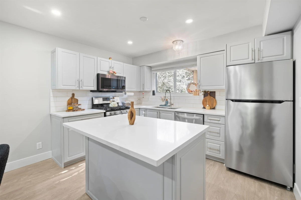 Backyard Photo of 2333 Kirkstone Road, North Vancouver, BC