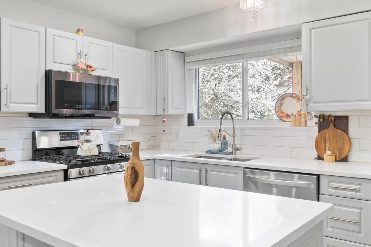 Outdoor Patio Photo of 2333 Kirkstone Road, North Vancouver, BC