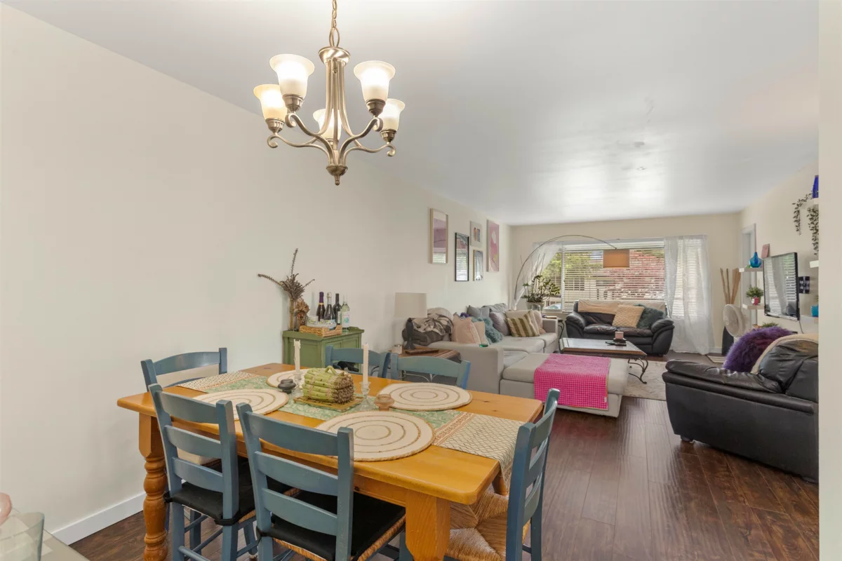 Family Room Photo of 3423 Edinburgh Street, Port Coquitlam, BC