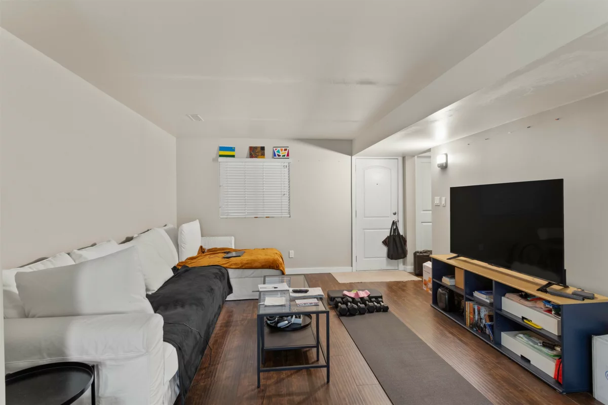 Front Yard Photo of 3423 Edinburgh Street, Port Coquitlam, BC