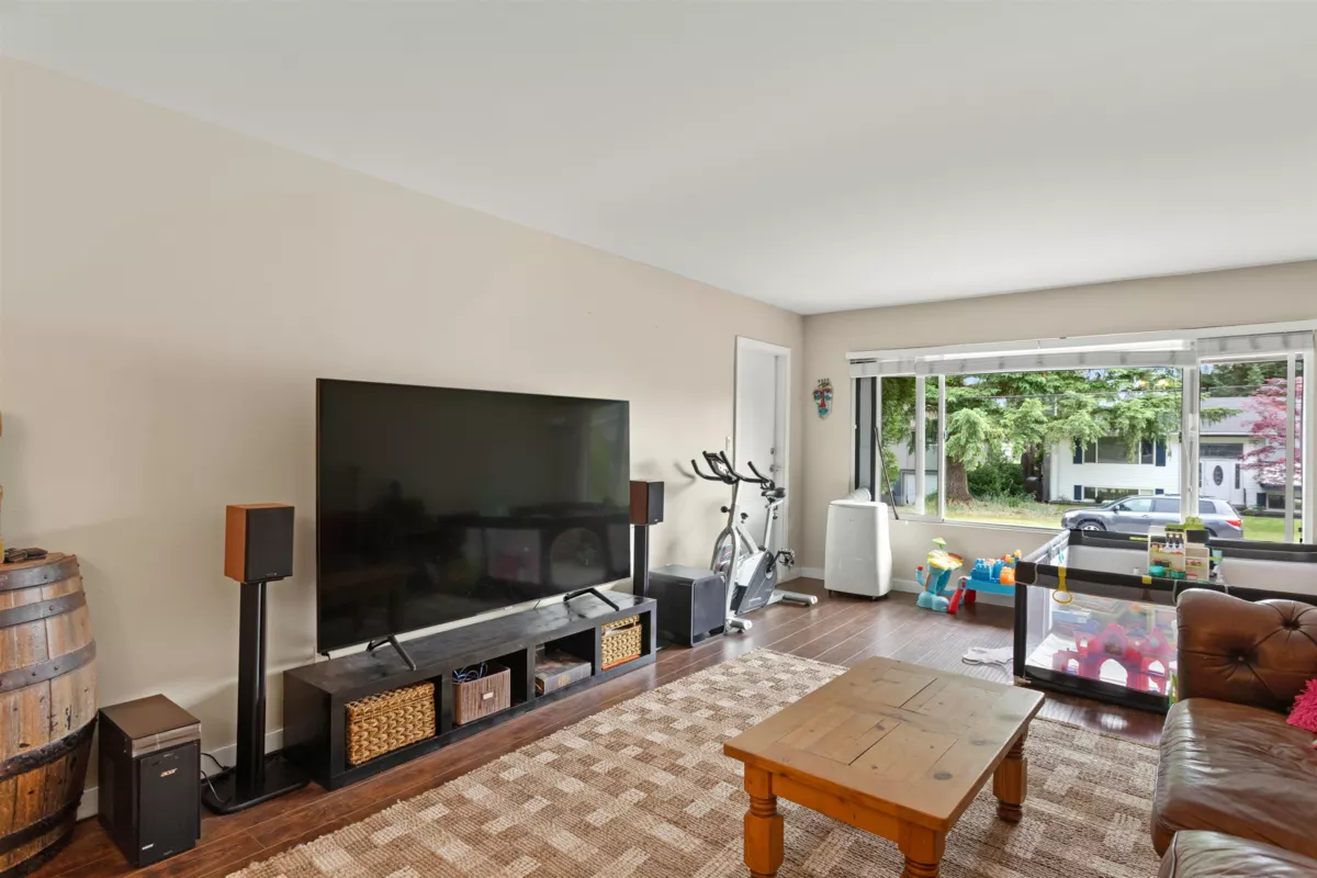 Powder Room Photo of 3423 Edinburgh Street, Port Coquitlam, BC