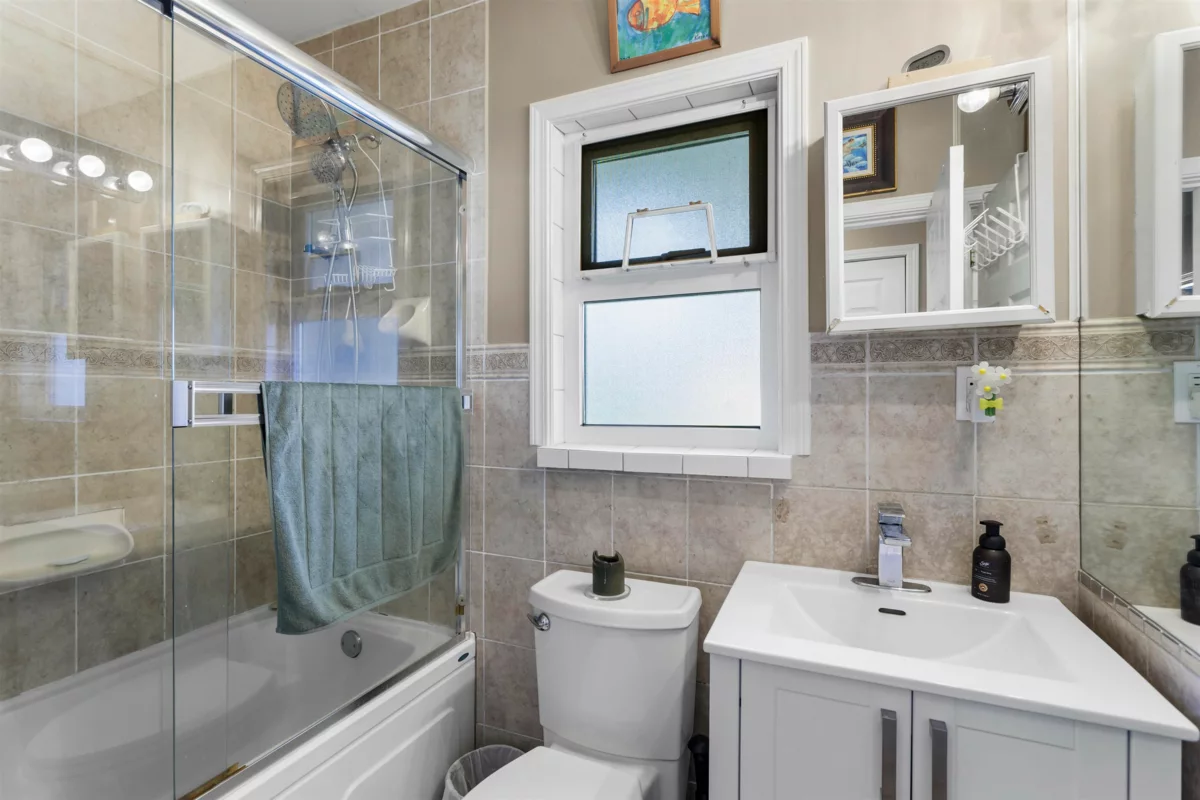 Basement Recreation Room Photo of 1419 Austin Avenue, Coquitlam, BC