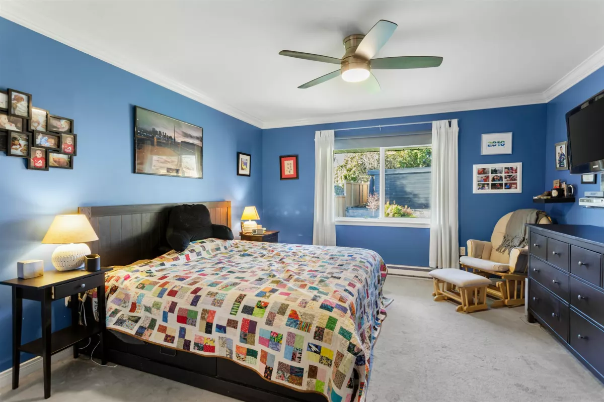 Guest Bathroom Photo of 1419 Austin Avenue, Coquitlam, BC