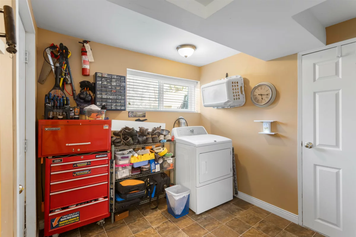 Hallway Photo of 1419 Austin Avenue, Coquitlam, BC