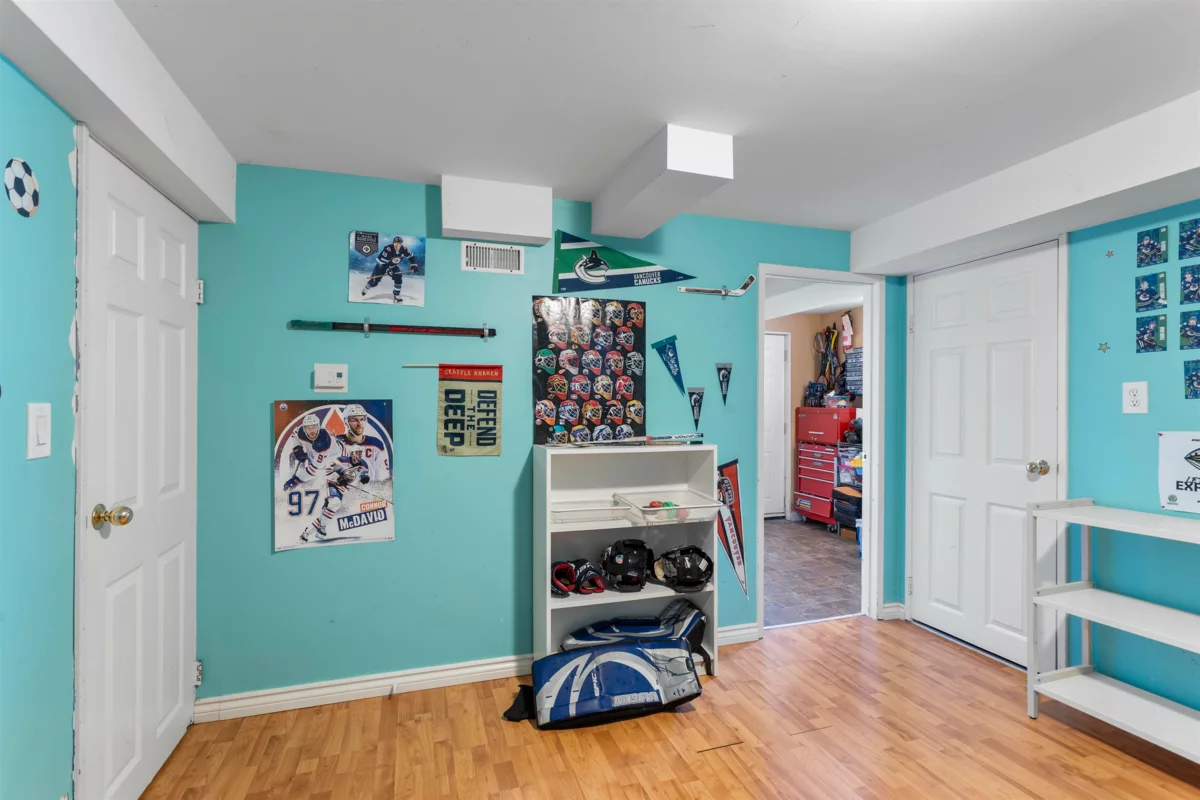 Swimming Pool Photo of 1419 Austin Avenue, Coquitlam, BC