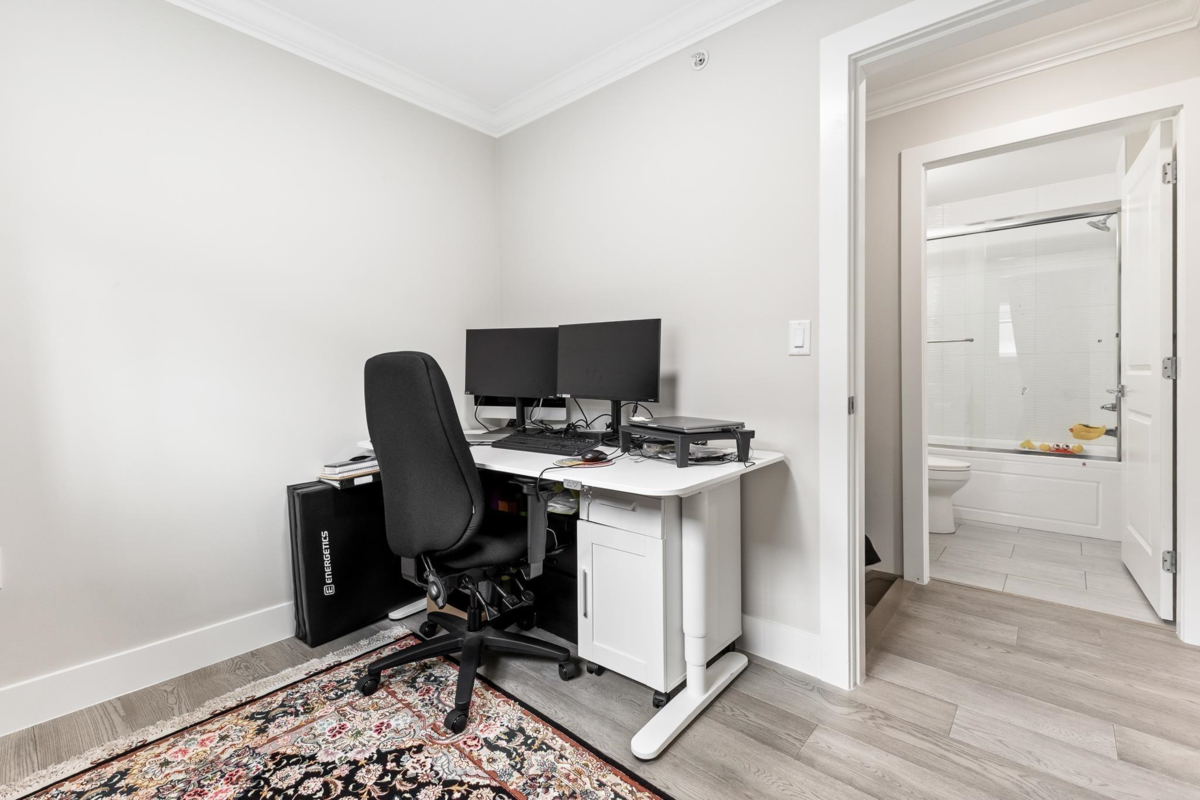 Basement Recreation Room Photo of 2 2786 E 46th Avenue, Vancouver, BC