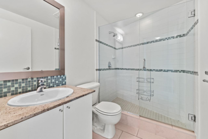 Entry Foyer Photo of 2601 1188 W Pender Street, Vancouver, BC
