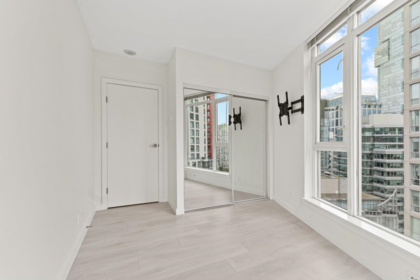 Laundry Room Photo of 2601 1188 W Pender Street, Vancouver, BC