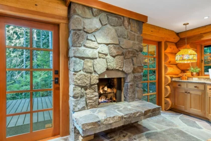 Breakfast Nook Photo of 4969 Horstman Lane, Whistler, BC