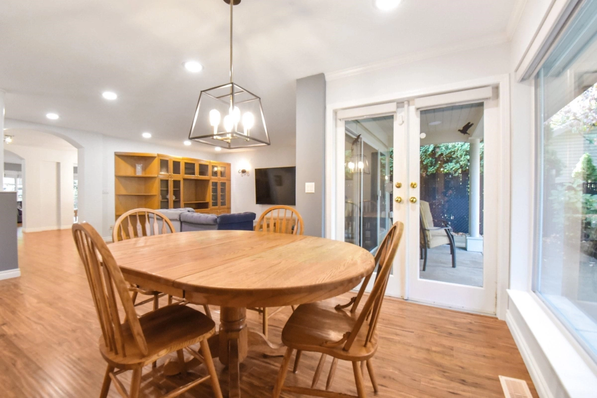 Guest Bathroom Photo of 20485 93a Avenue, Langley, BC