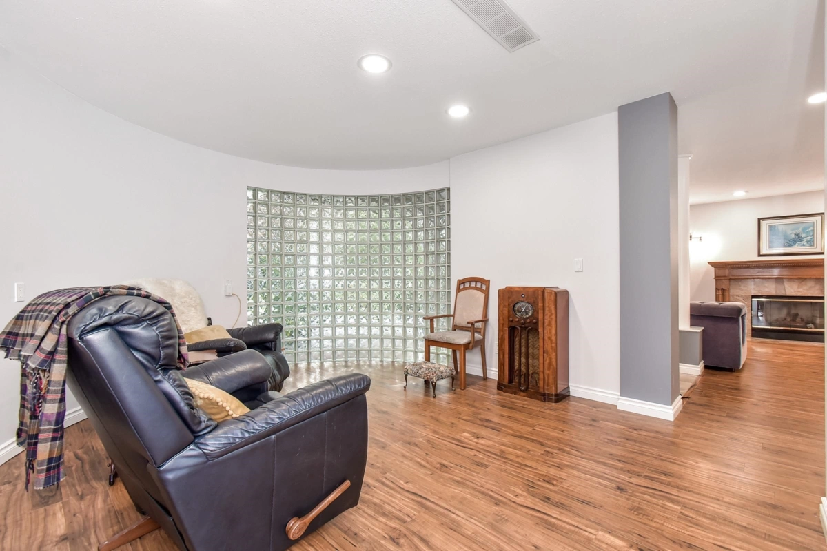 Hot Tub / Spa Photo of 20485 93a Avenue, Langley, BC