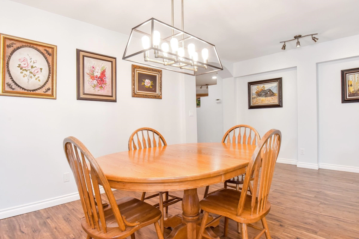 Kitchen Island Photo of 20485 93a Avenue, Langley, BC