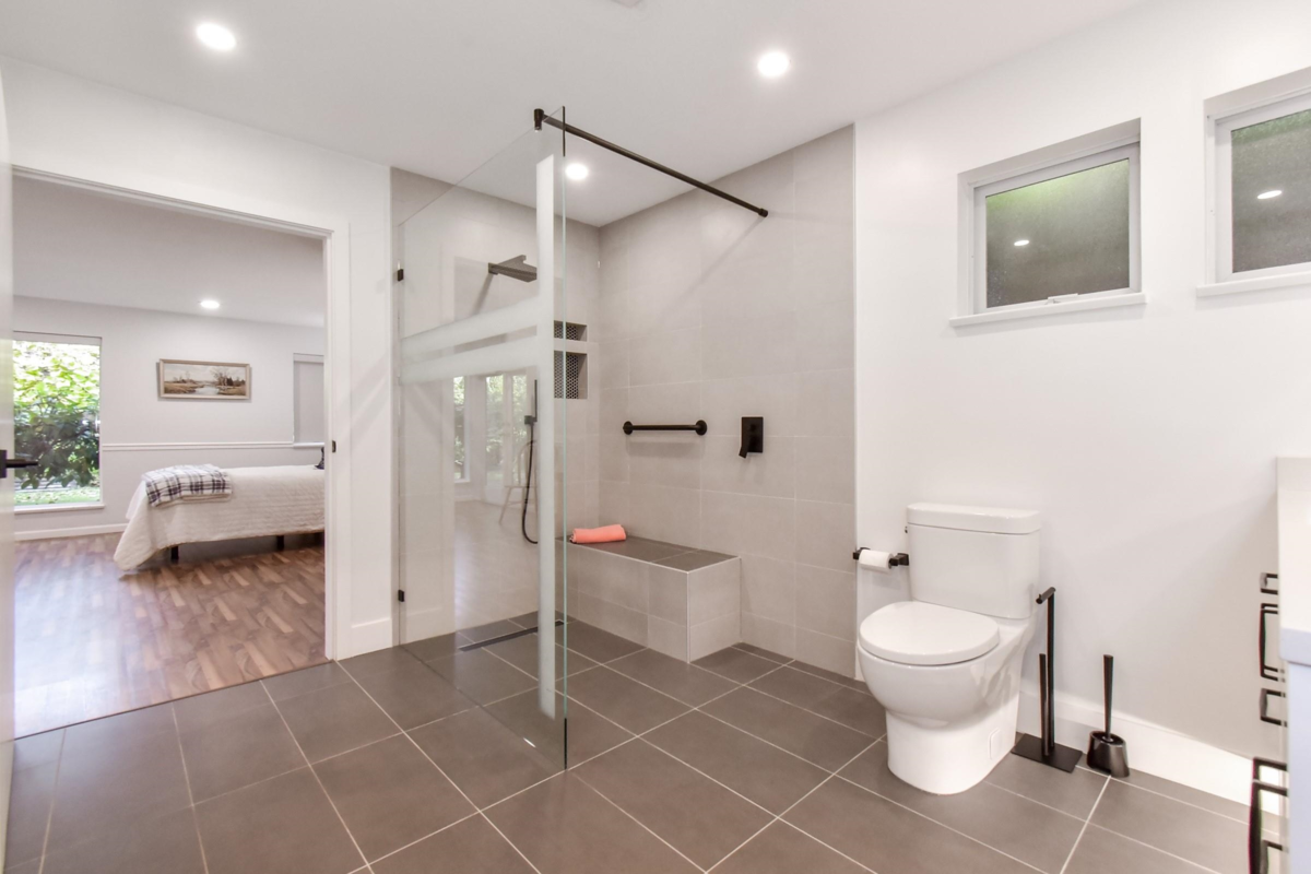 Laundry Room Photo of 20485 93a Avenue, Langley, BC