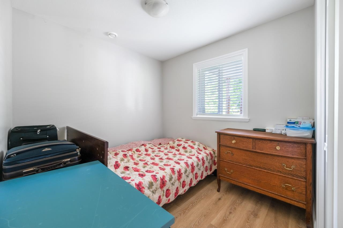 Loft / Bonus Room Photo of 4526 Inman Avenue, Burnaby, BC