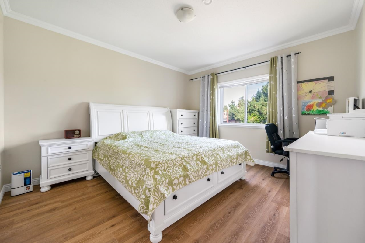 Primary Bedroom Photo of 4526 Inman Avenue, Burnaby, BC