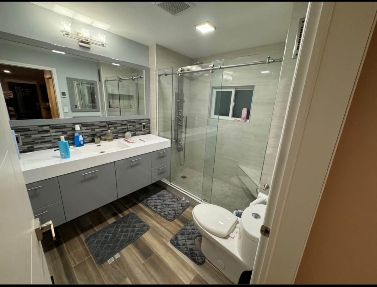 Breakfast Nook Photo of 12460 113 Avenue, Surrey, BC