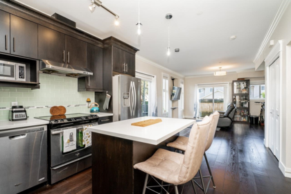 104 3488 Sefton Street, Port Coquitlam, BC, Port Coquitlam — Apartment/Condo for sale