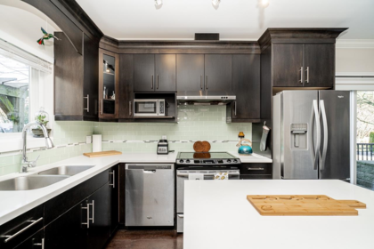 104 3488 Sefton Street, Port Coquitlam, BC, Port Coquitlam — Apartment/Condo for sale