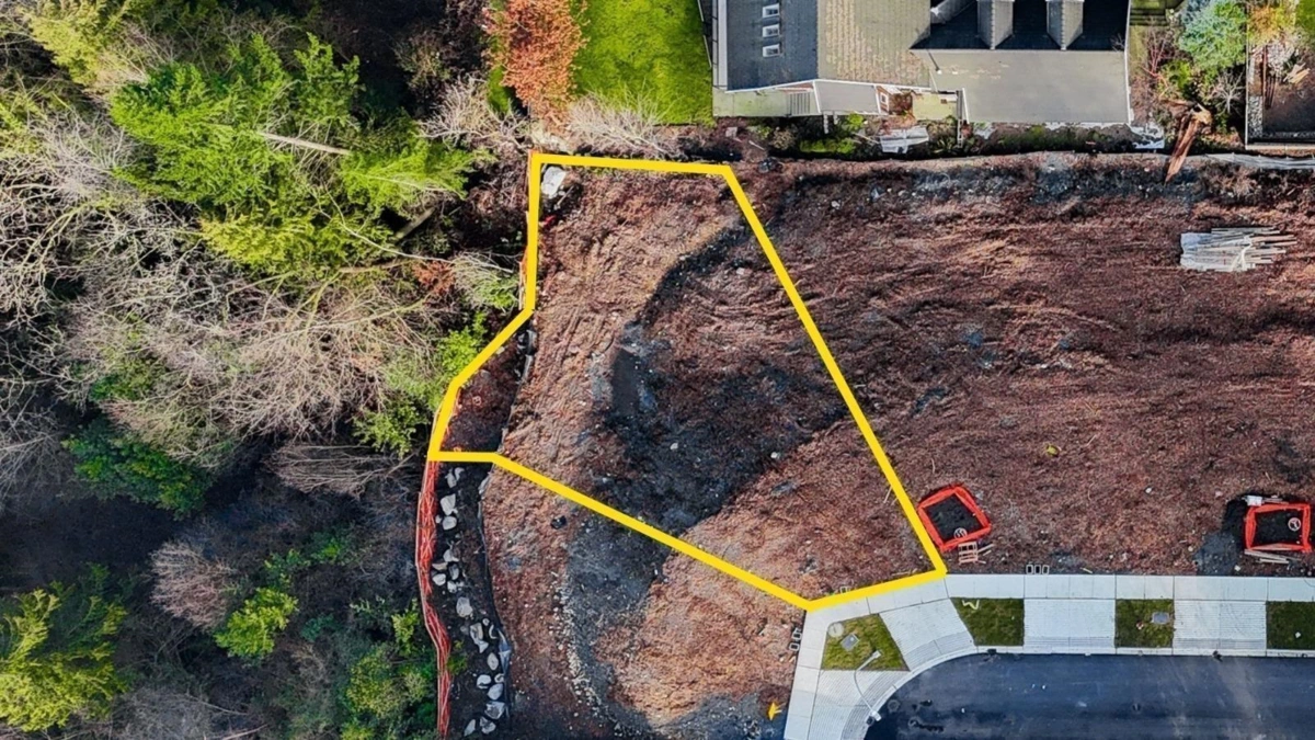 Dining Area Photo of 12621 106a Avenue, Surrey, BC