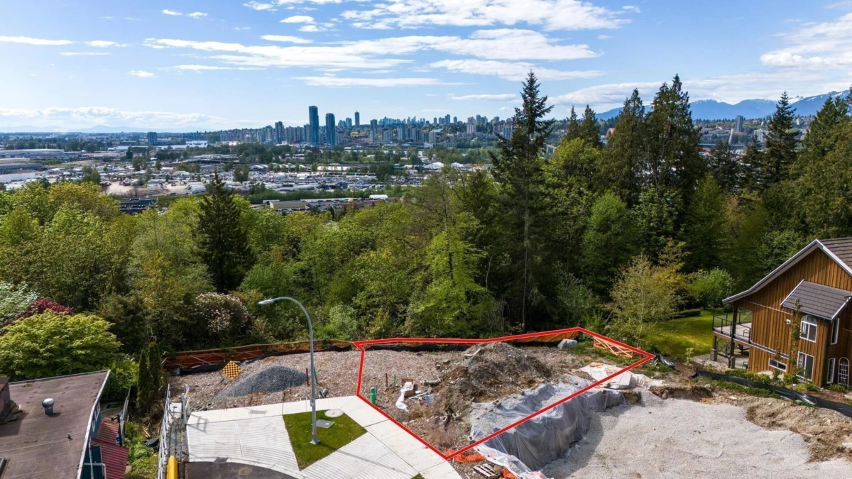 Family Room Photo of 12621 106a Avenue, Surrey, BC