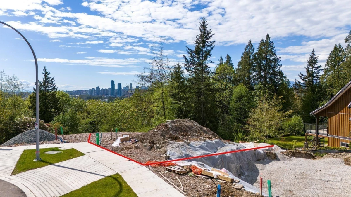 Living Room Photo of 12621 106a Avenue, Surrey, BC