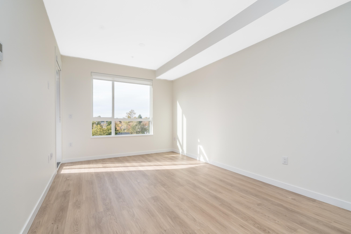 Guest Bathroom Photo of 401 27215 Aldergrove Town Centre Drive, Langley, BC