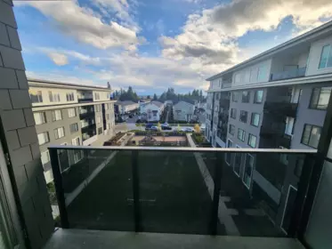 Primary Bathroom Photo of 514 15825 85 Avenue, Surrey, BC