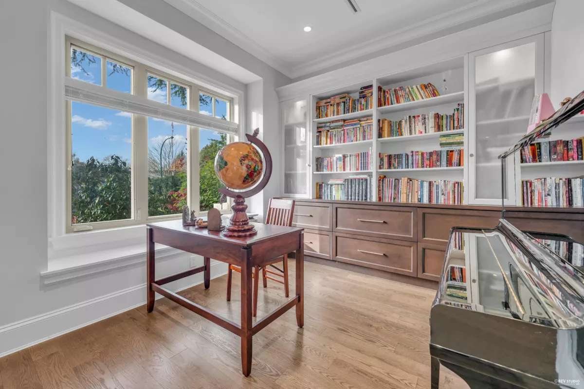 Family Room Photo of 7458 Maple Street, Vancouver, BC