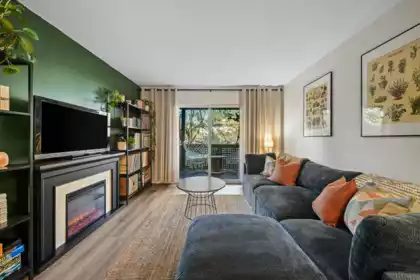 148 200 Westhill Place, Port Moody, BC, Port Moody — Apartment/Condo for sale